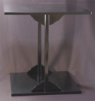 而妙斎好 真塗四方棚です。漆黒の黒色が美しい棚です 販売買取京都